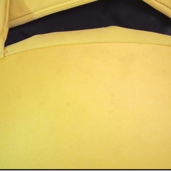 Pokemon Pikachu backpack - Picture 8 of 9